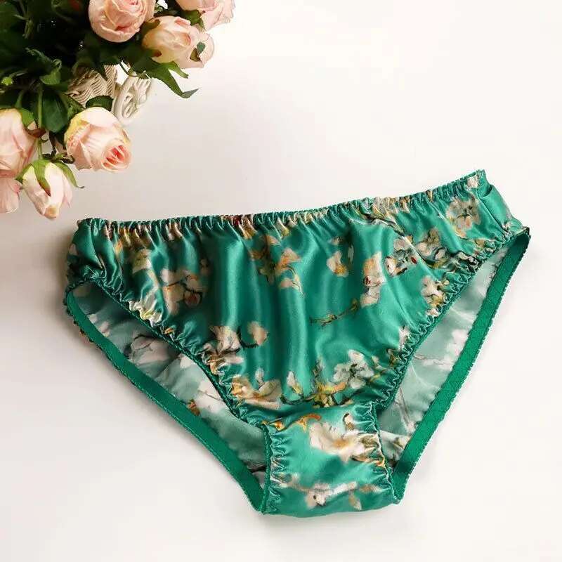 Boyshort Underwear - Celana Dalam Pria Motif Bunga Musim